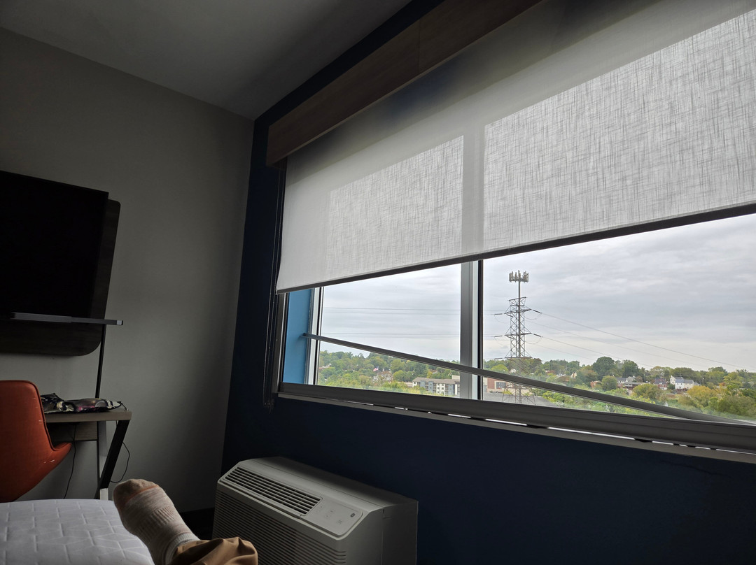 Holiday Inn Express & Suites Charlottesville By IHG主图