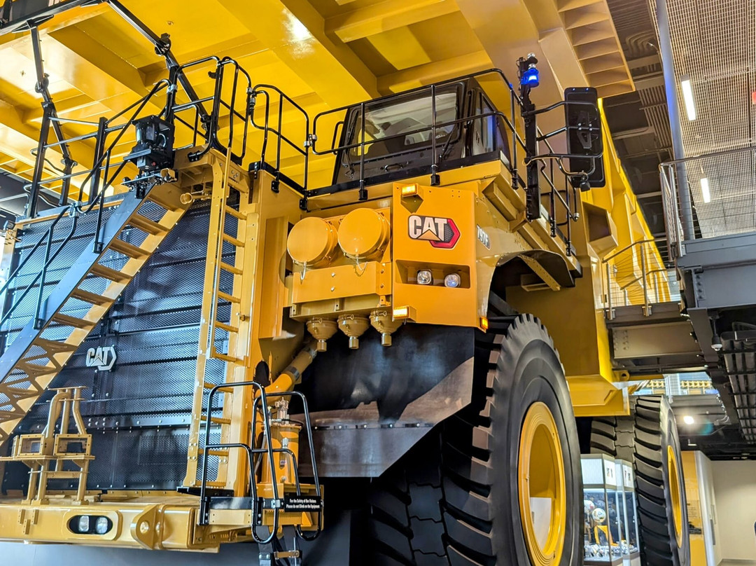 Caterpillar Visitors Center-皮奥里亚必去景点