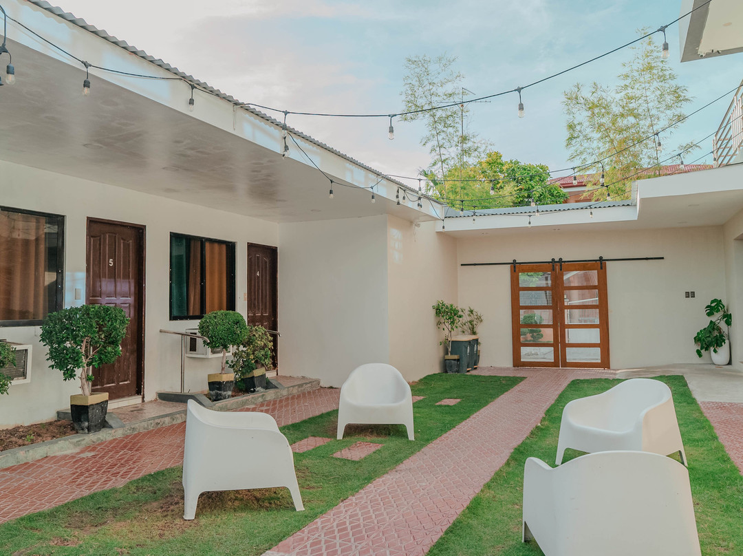 GT海滨旅馆主图