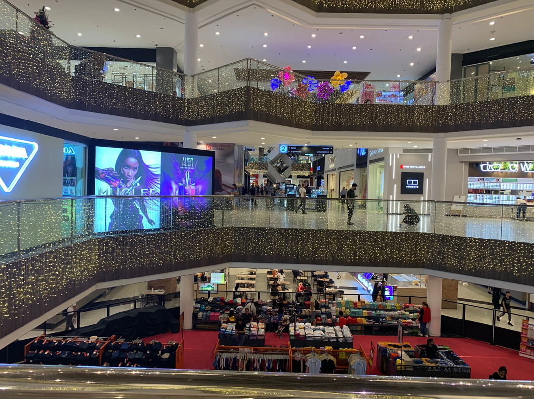 Robinsons Galleria-巴石必去景点