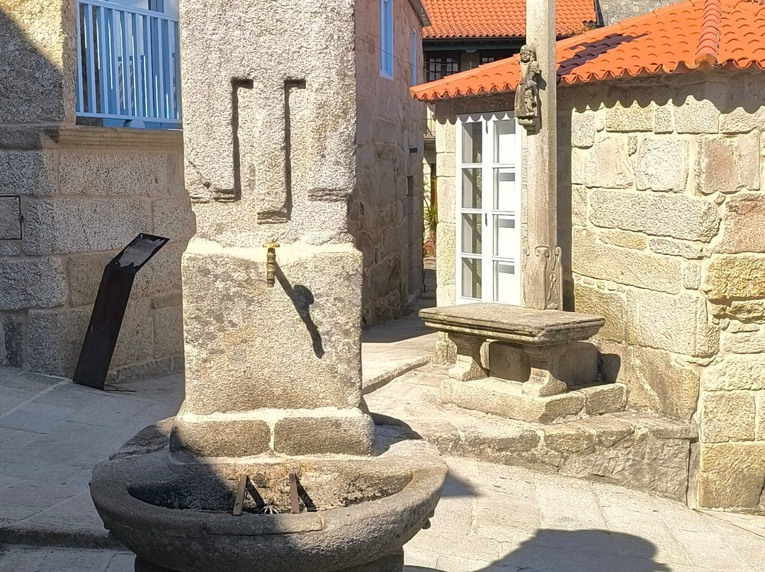 Plaza da Fonte景点图片
