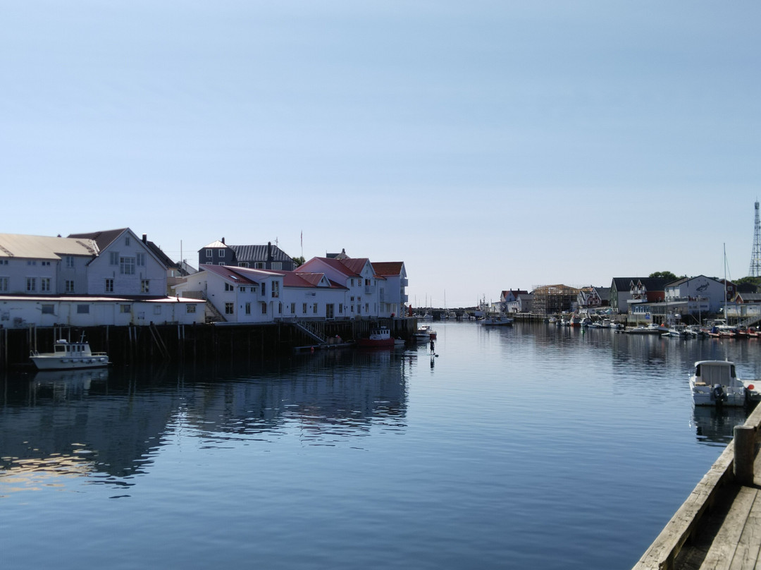 Henningsvær Port Viewpoint景点图片