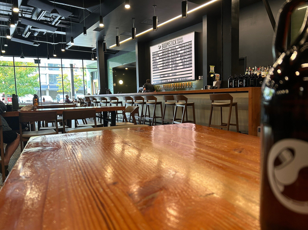 Hew & Draw Hotel主图