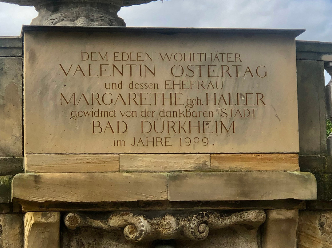 Valentin-ostertag-brunnen-巴特迪克海姆必去景点