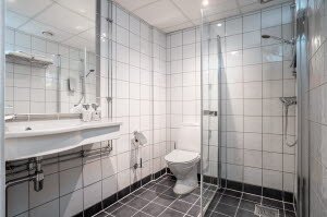 Thon Hotel Lillestrom-浴室