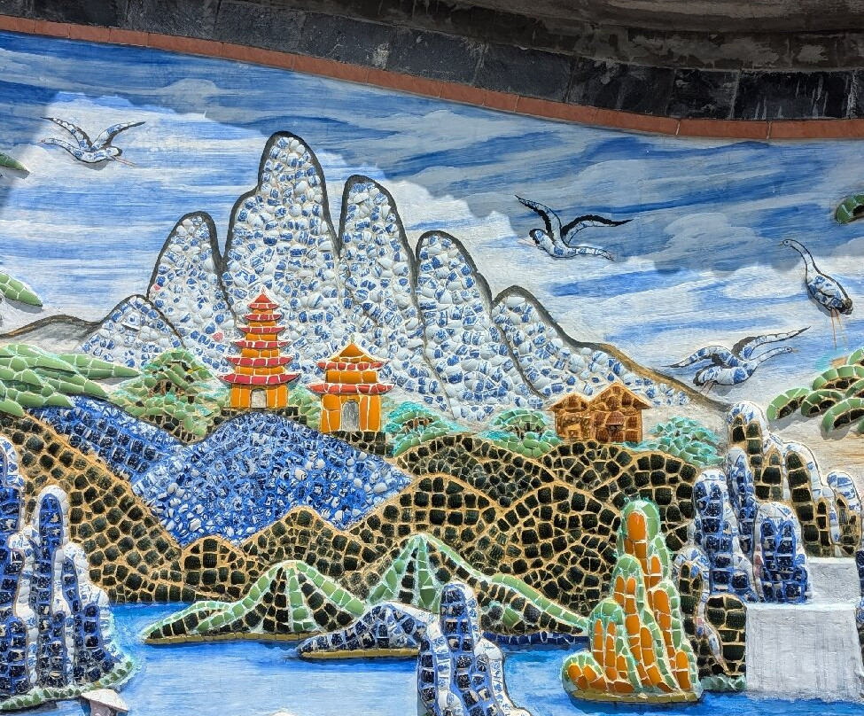 Chua Buu Dai Son-岘港必去景点