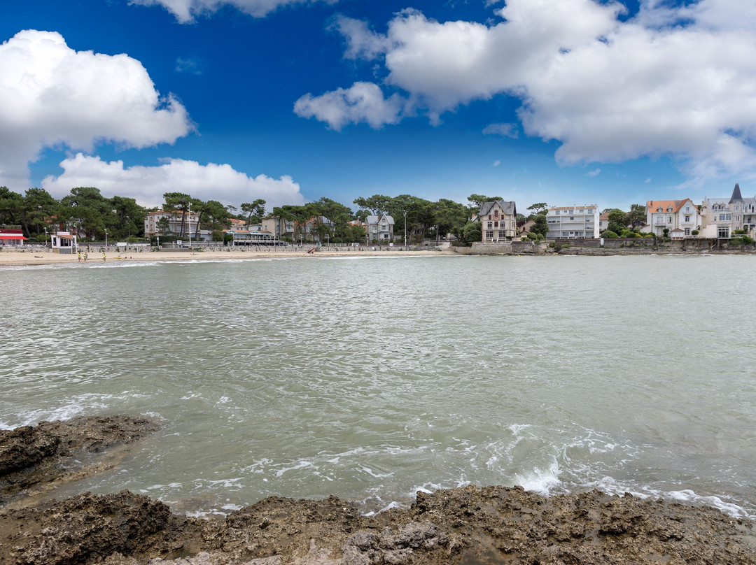 Plage du Bureau景点图片