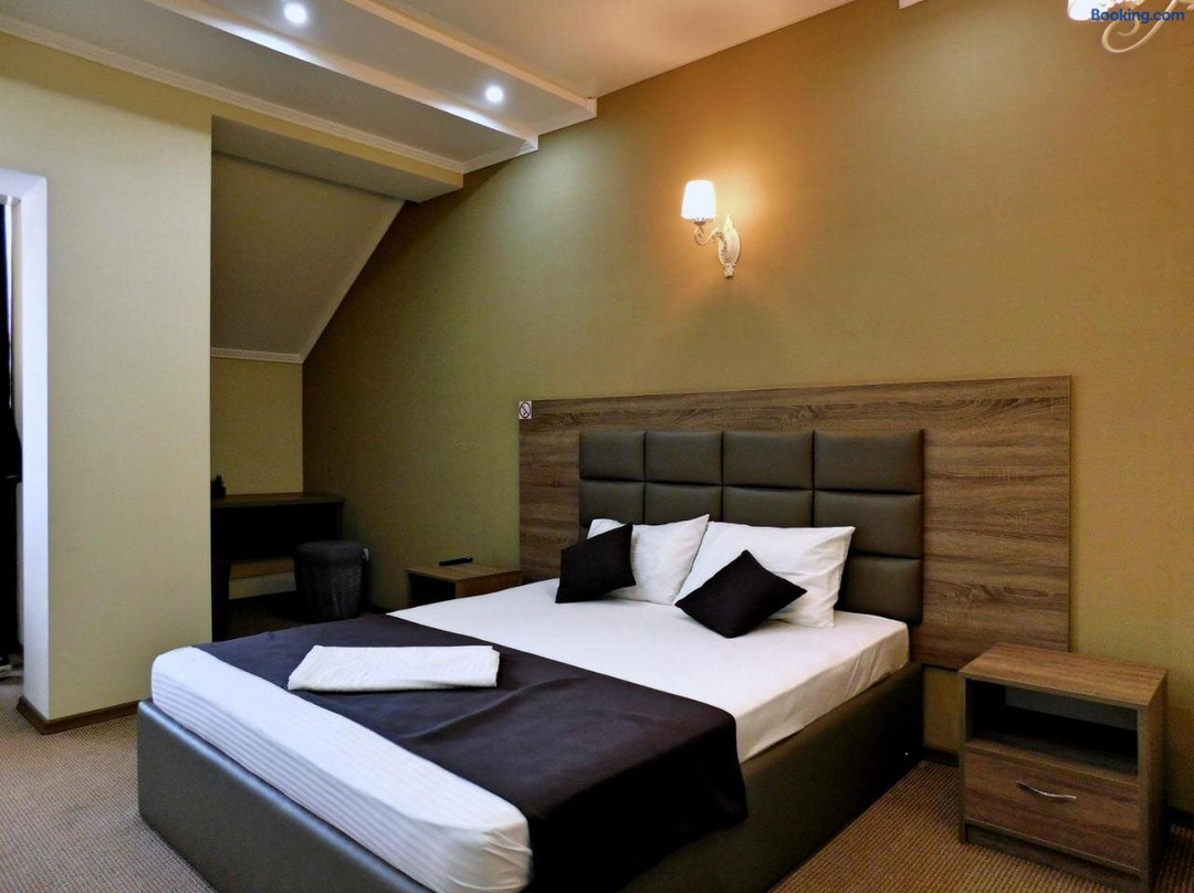 Hotel & Banquet Hall SV