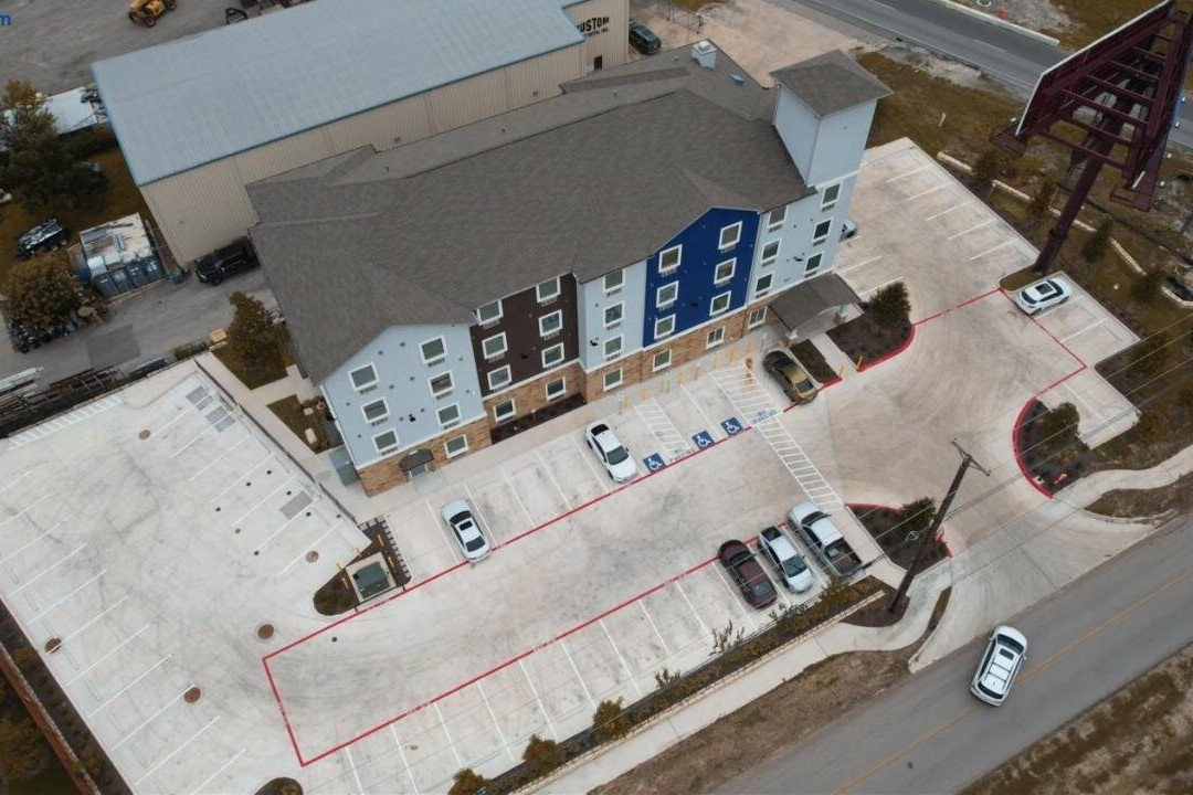 Texas Bungalows Hotel and Hotel Que