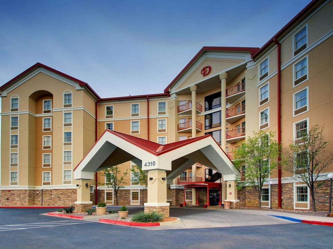 Drury Inn & Suites Albuquerque North主图