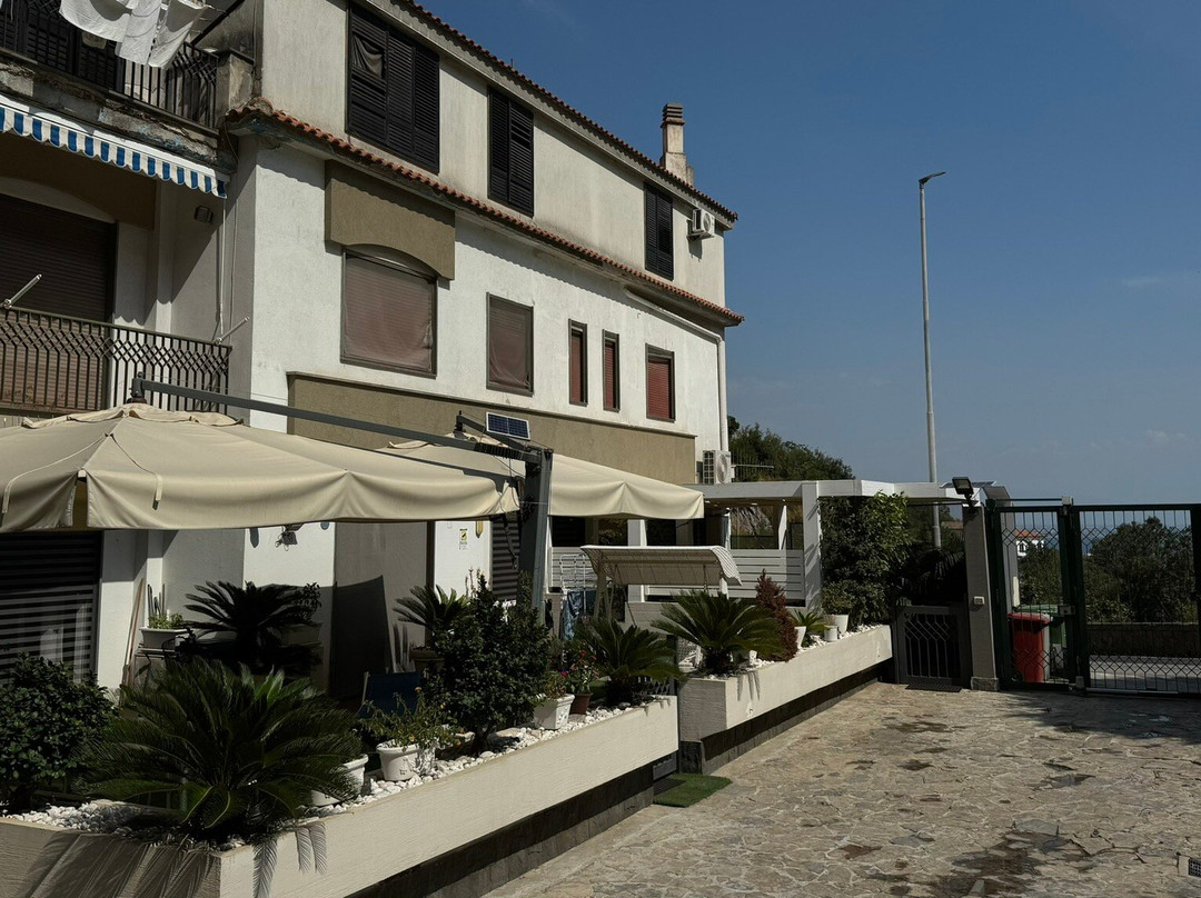 Villa Fontana Limite主图