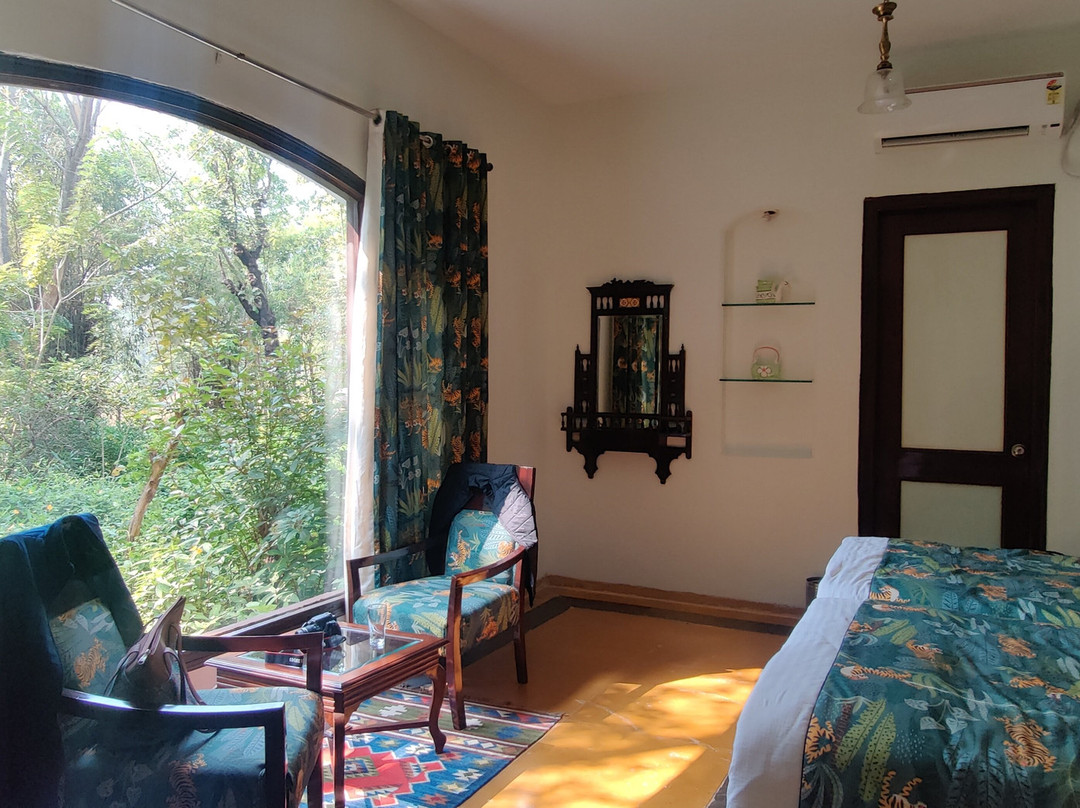 奇旺丛林旅馆主图