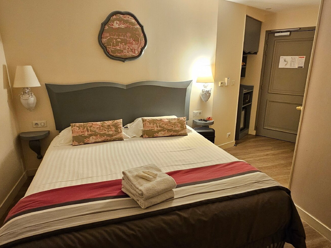 Relais des Trois Chateaux Hotel主图