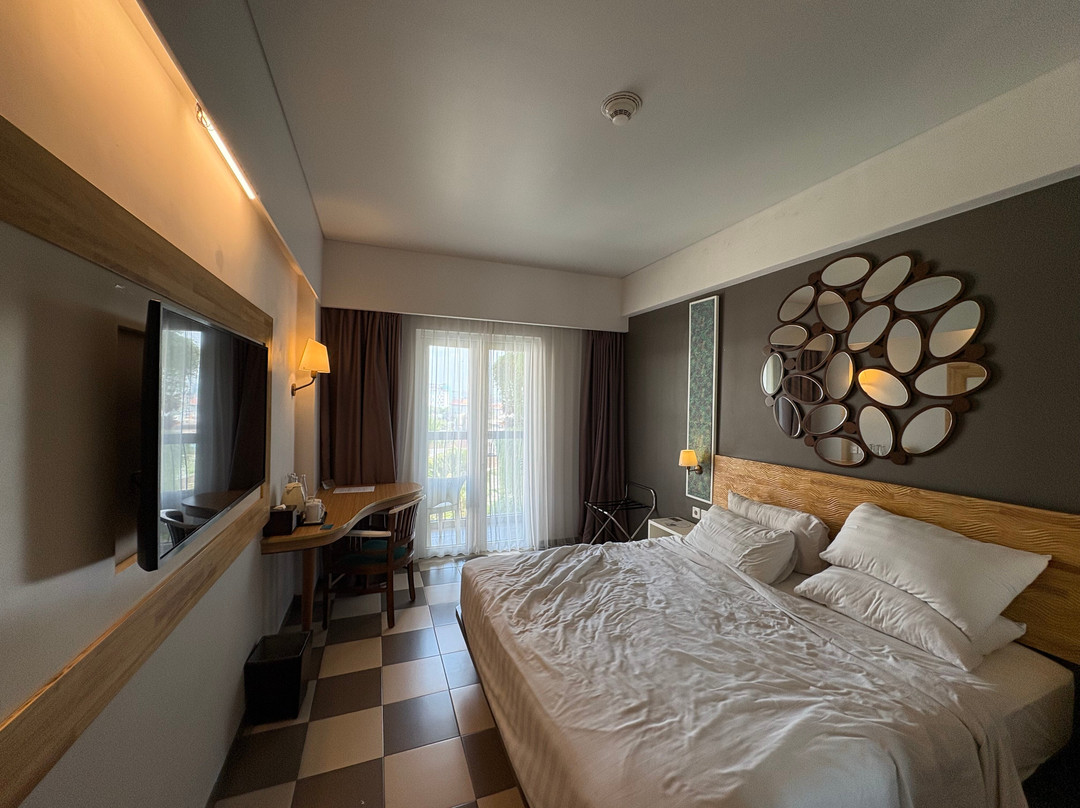 日惹图古1O1酒店主图