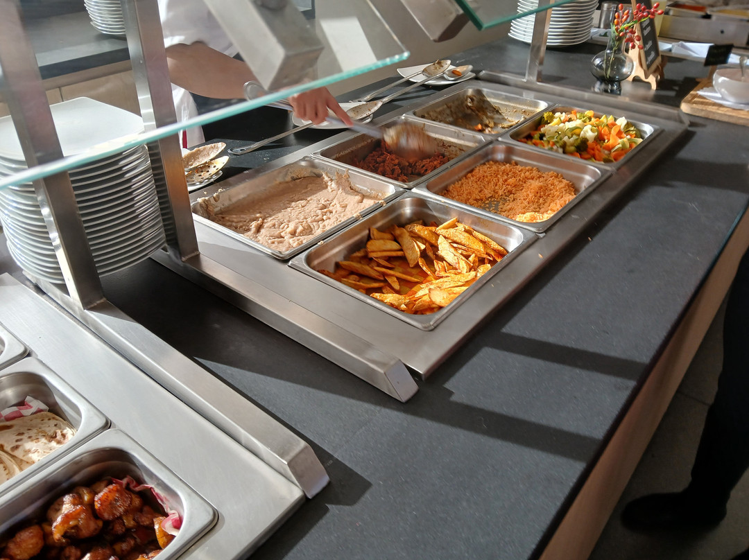 Ramada Encore By Wyndham Guadalajara Aeropuerto主图