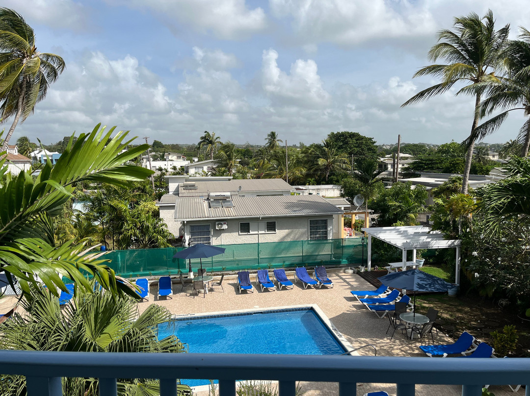 Time Out Hotel主图