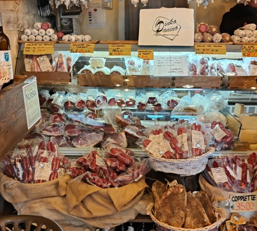 Norcineria Coccia景点图片