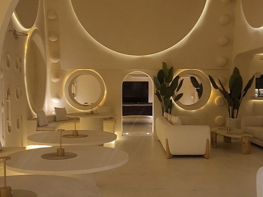 Arabian Cave Cafe Letizia