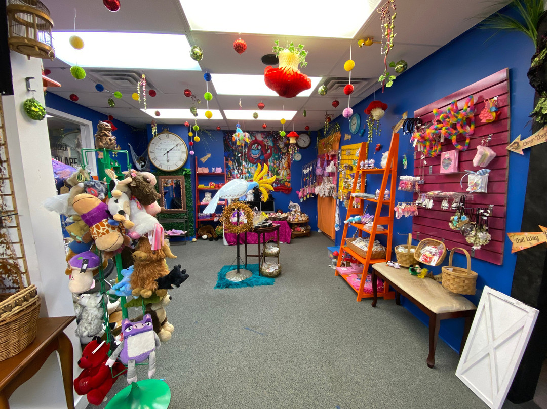 Mels Candles-罗拉必去景点