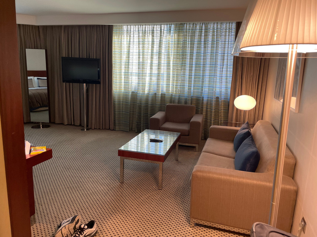 雅典神殿洲际酒店主图