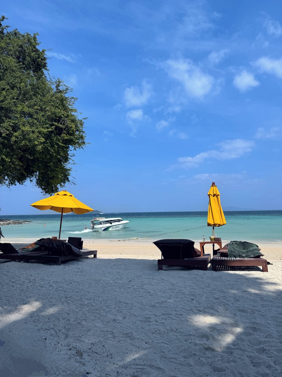 皮皮岛Outrigger度假村-泳池