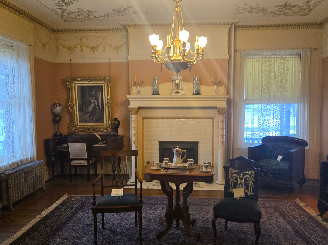 Bingham Waggoner Mansion & Estate景点图片