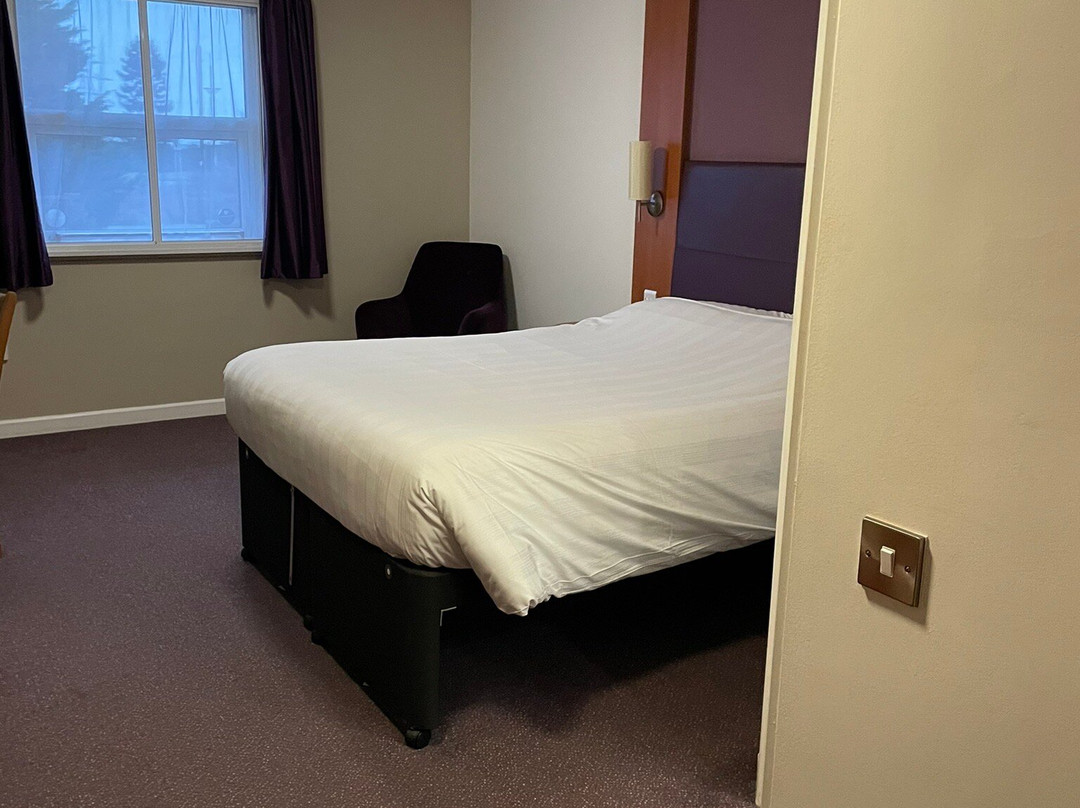 普瑞米尔考文垂酒店 - 宾利/ A46主图