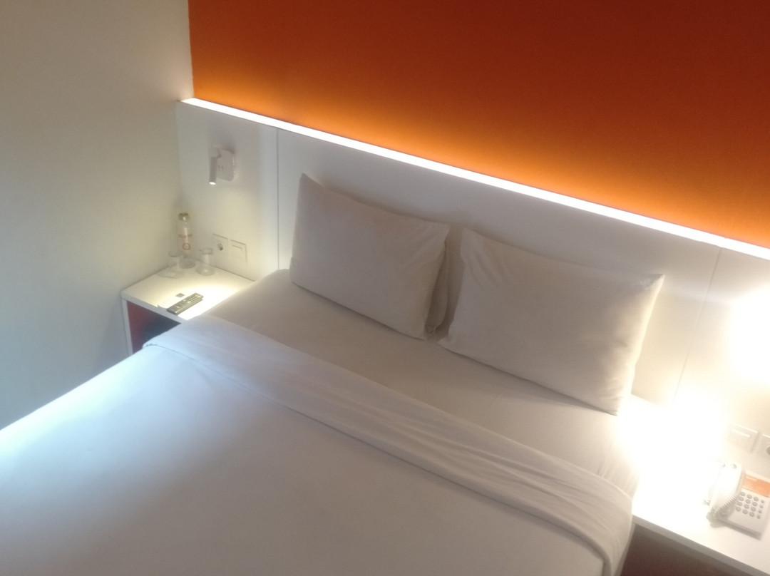 Starlet Hotel BSD City Tangerang主图
