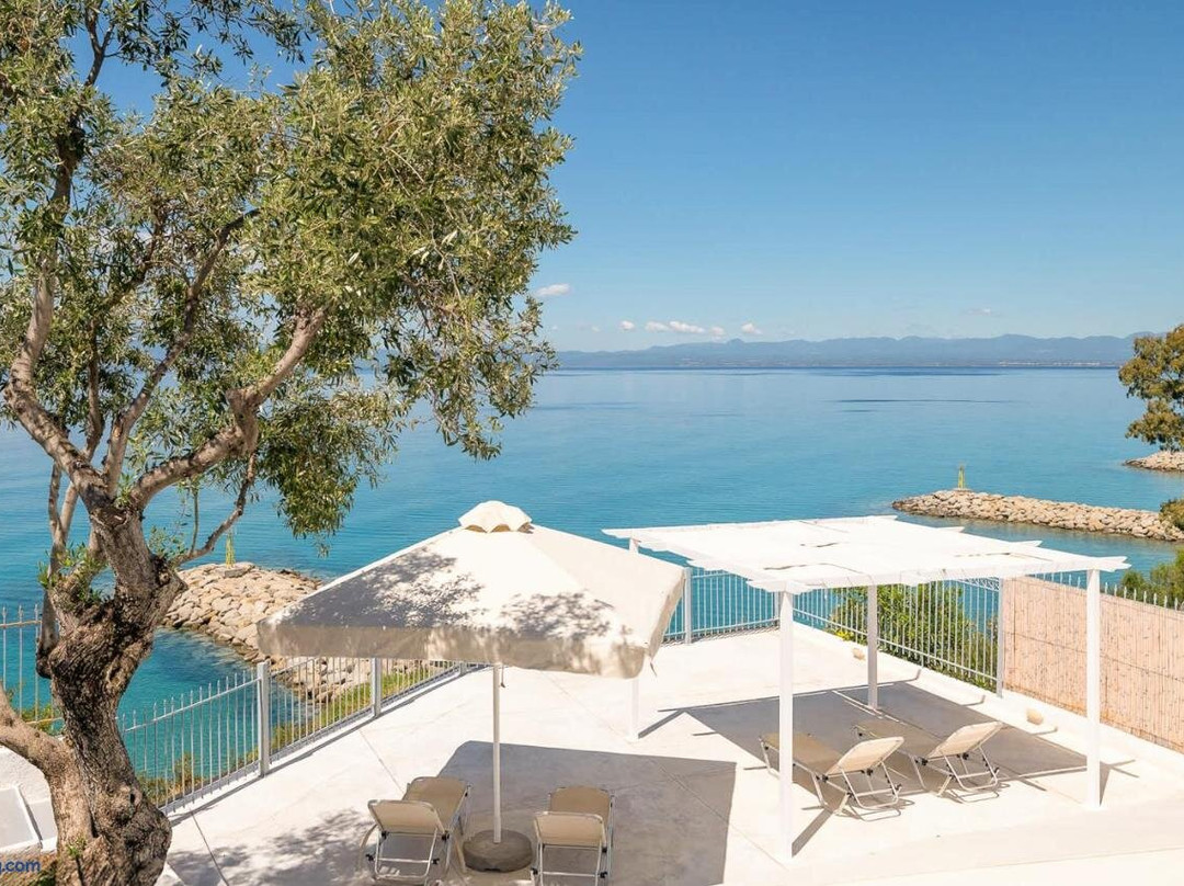 Pouletis Family Villas Sea Apartments