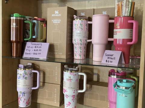 Sassy Fans Boutique-达芙妮必去景点