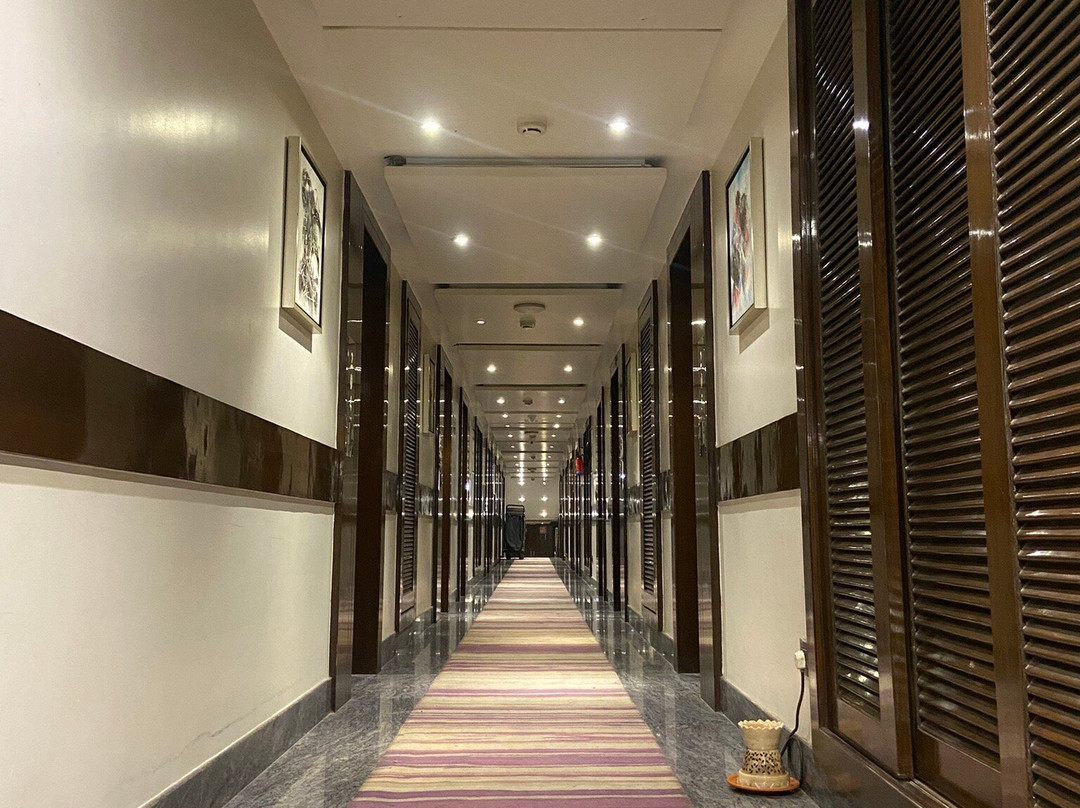 Regenta Central The Crystal主图