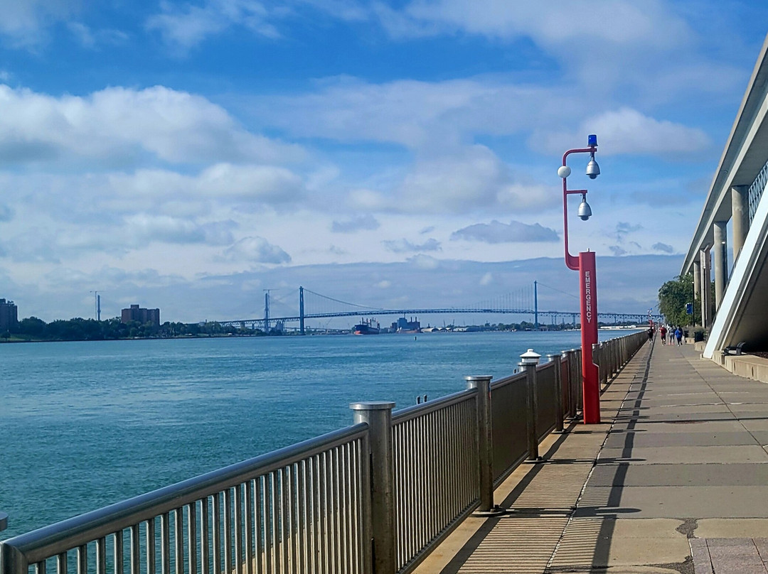 底特律河滨-底特律必去景点