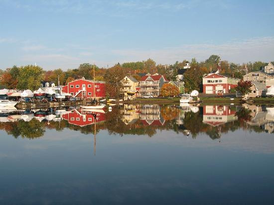 Water's Edge Inn主图