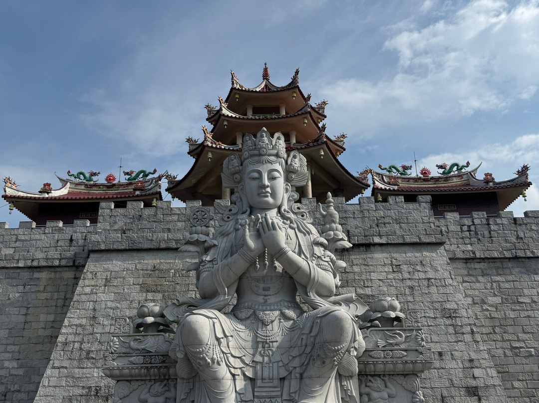 500 Lohan Temple-民丹岛必去景点
