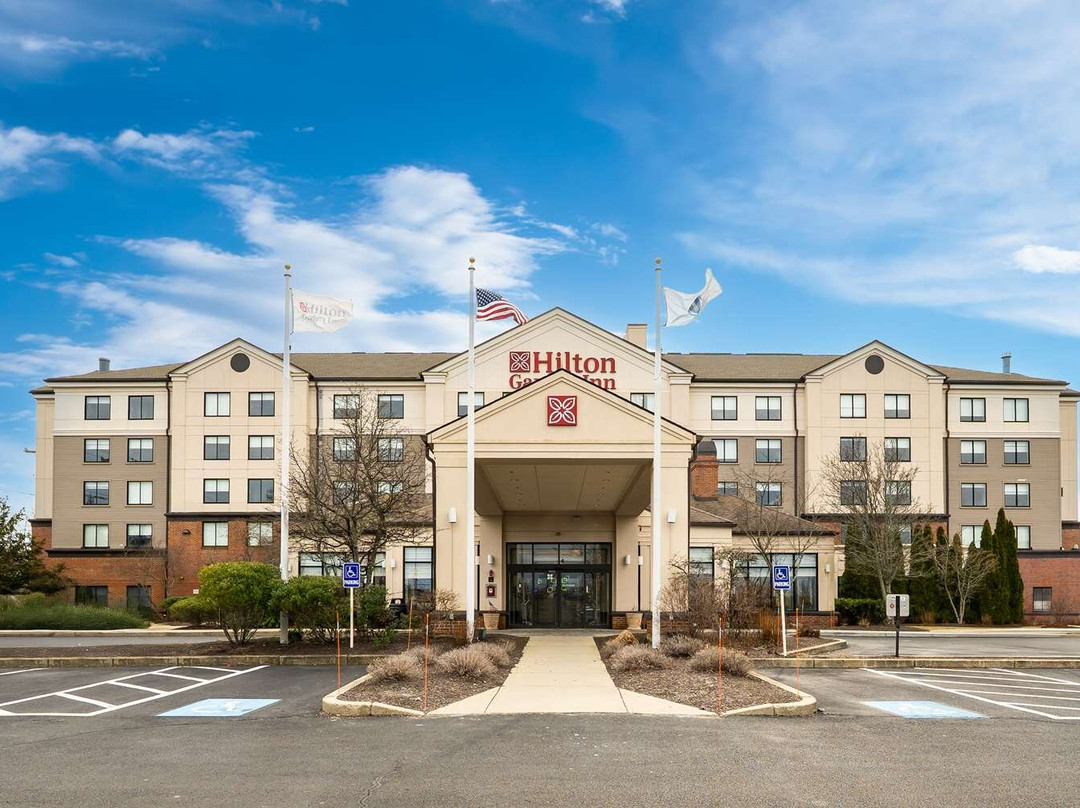 普利茅斯希尔顿花园酒店