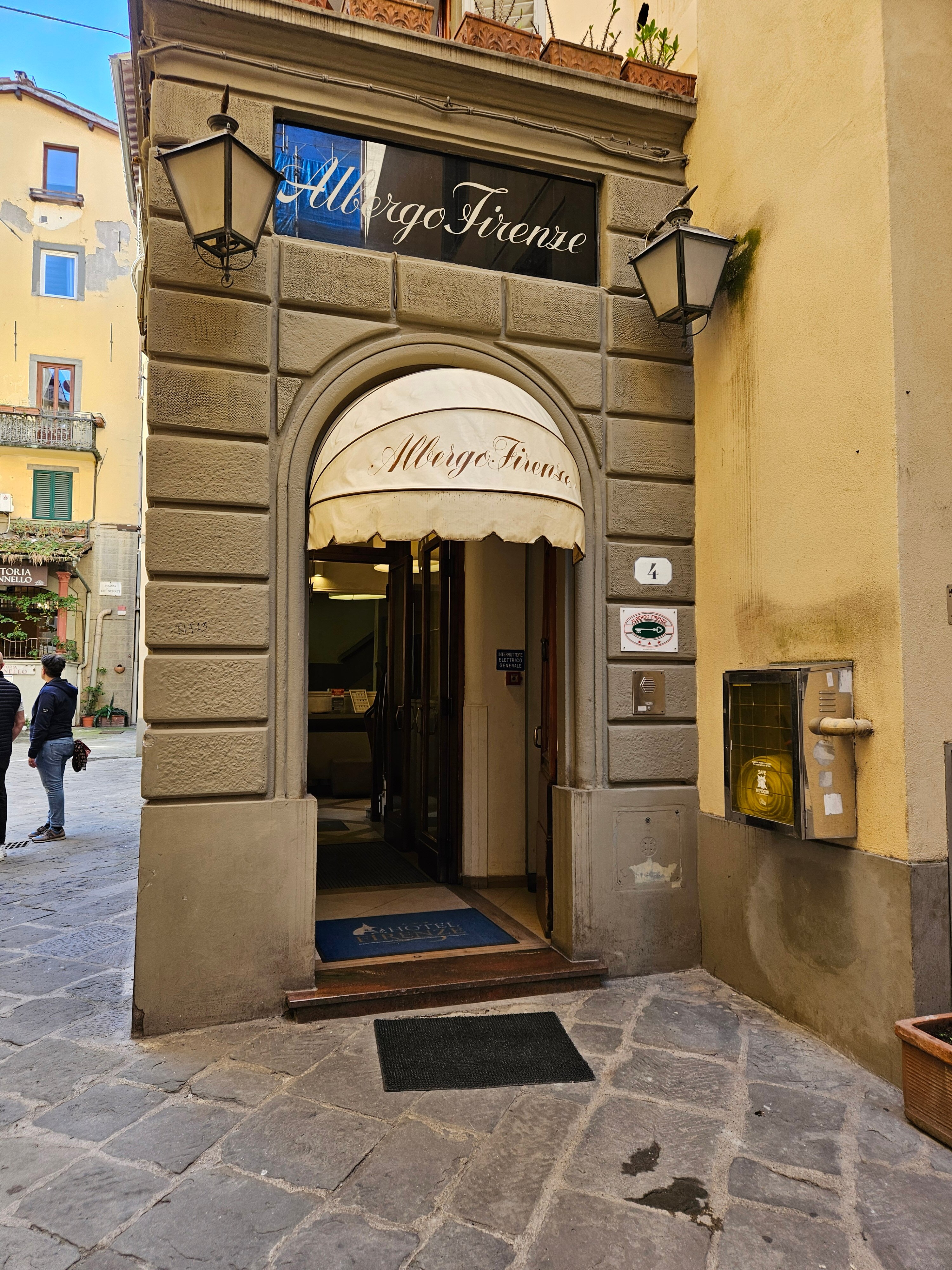 佛罗伦萨客栈-官方