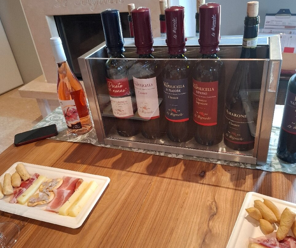 Le Bignele Winery景点图片