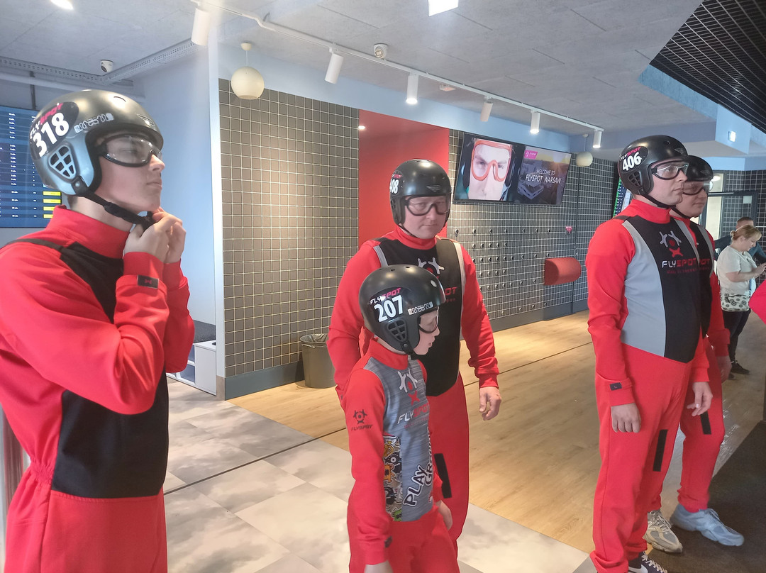 Flyspot Warszawa -  Indoor Skydiving-马佐夫舍奥扎鲁夫必去景点