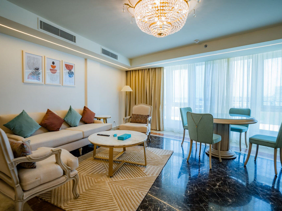 地中海阿祖尔酒店主图