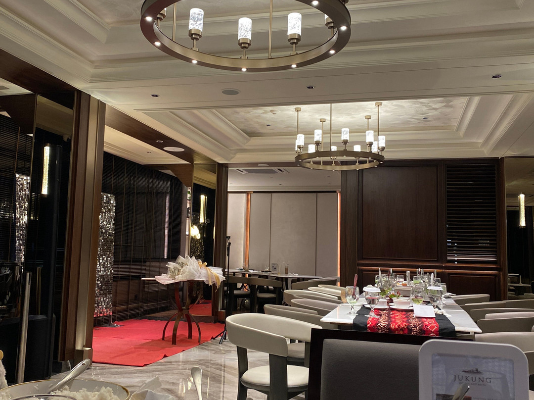 瑞雅婆罗洲马辰酒店主图