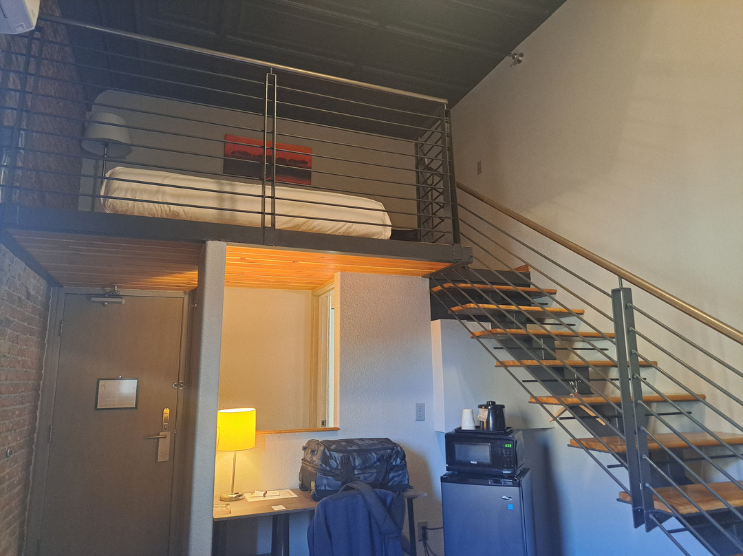 The Hotel Sturgis主图