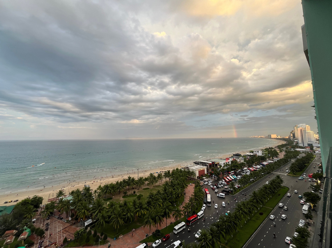 阿拉卡特海滩度假酒店主图