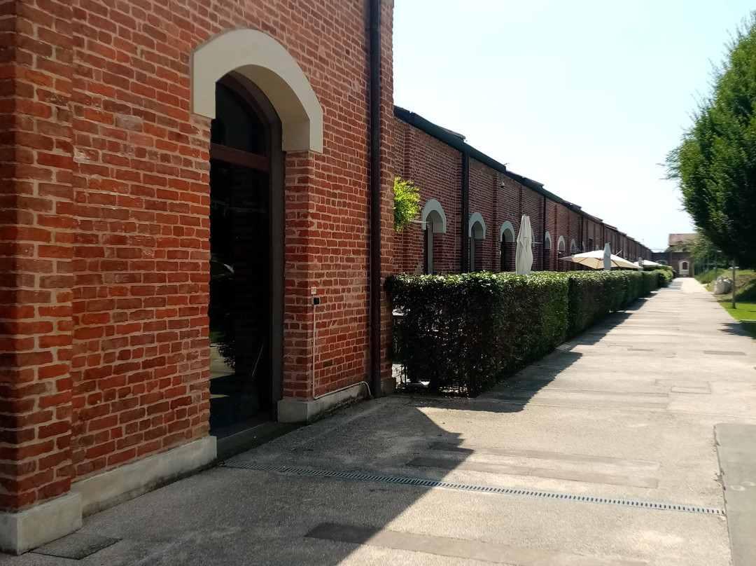 Ex Jiutificio Camerini