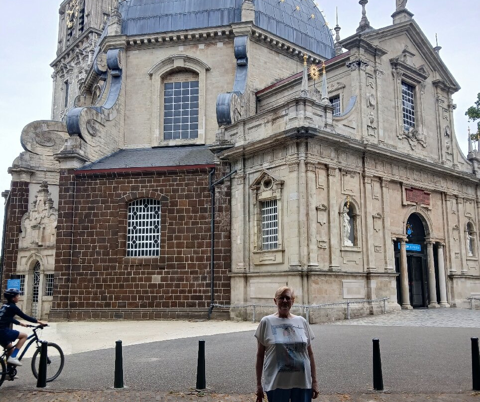 Basilica of Our Lady of Scherpenheuvel-Scherpenheuvel必去景点