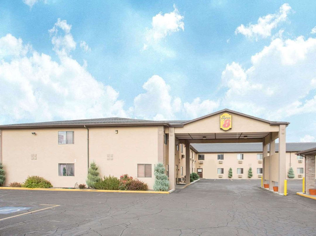 Super 8 by Wyndham Elko