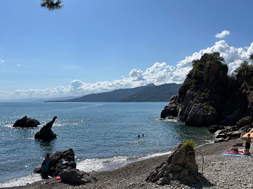 Spiaggia Caldura-切法卢必去景点