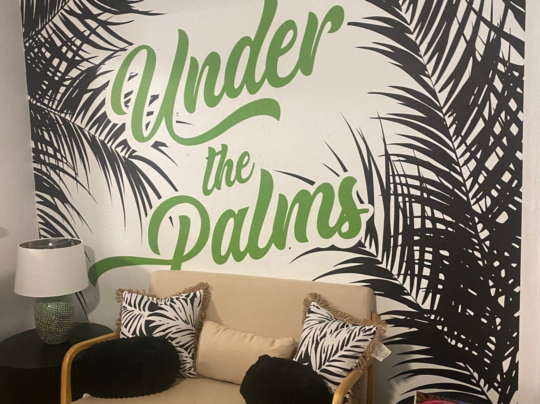 Salt Water Suites主图