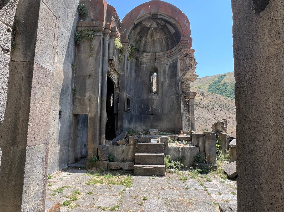 Arates Monastery-Arates必去景点