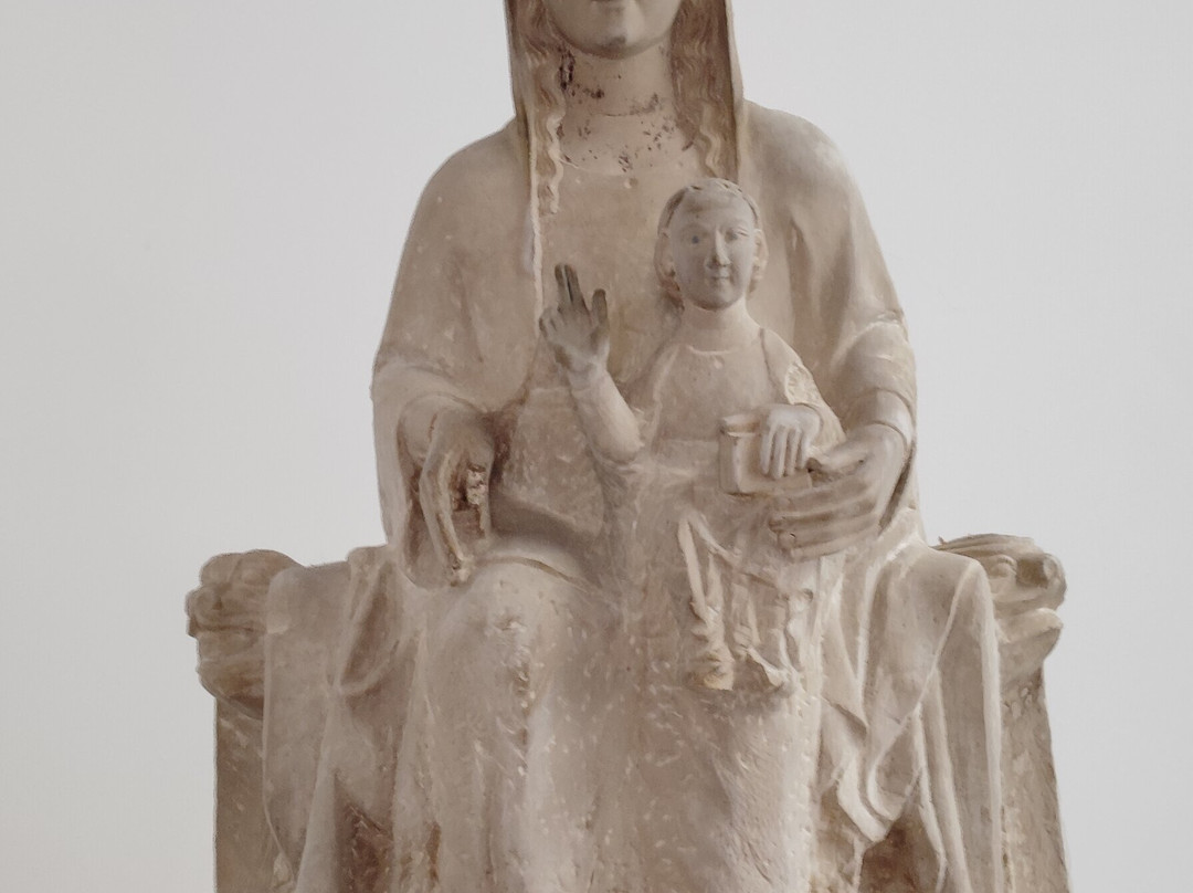 Monastery of Santa Maria de Vallbona-Vallbona De Les Monges必去景点