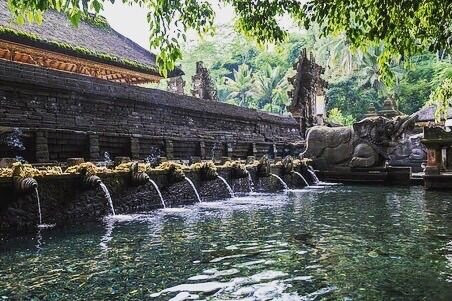 Pura Tirta Empul Segara Merta Sari-沙努尔必去景点